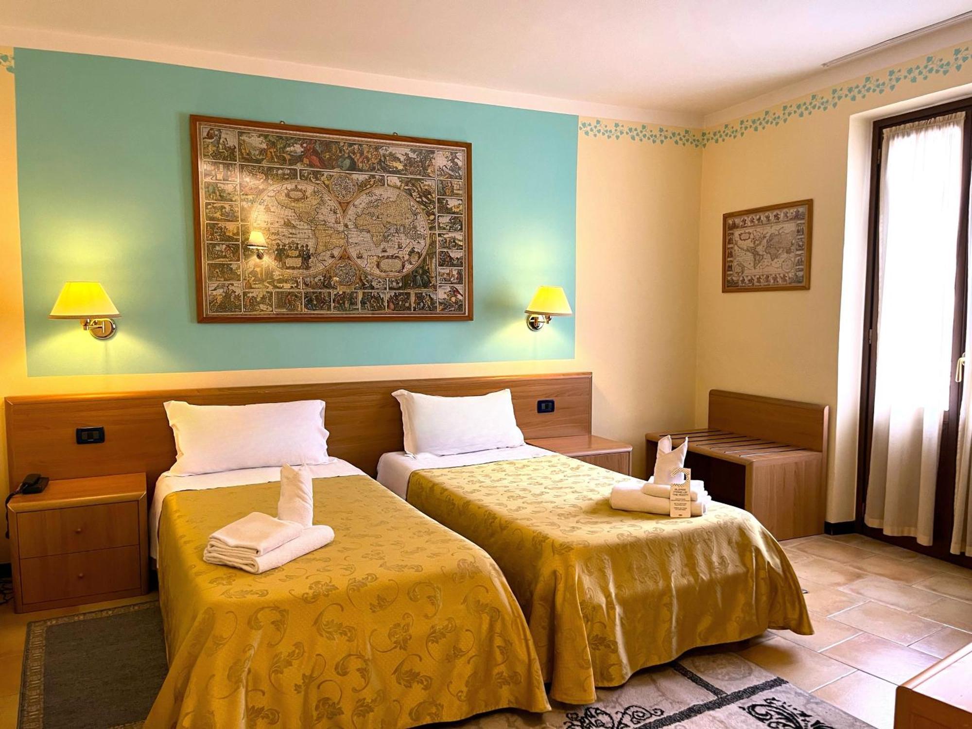 Hotel 수사 외부 사진